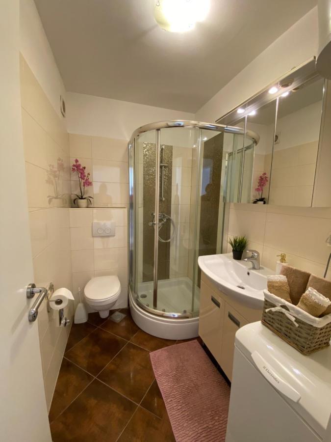 Cozy Apartment With Free Private Parking Split Ngoại thất bức ảnh